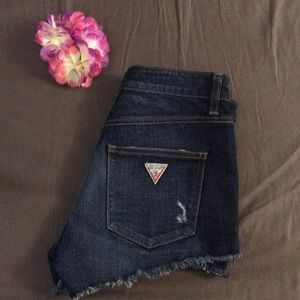 🌺 GUESS Jean Shorts